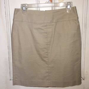 like new- cute cotton Banana Republic skirt